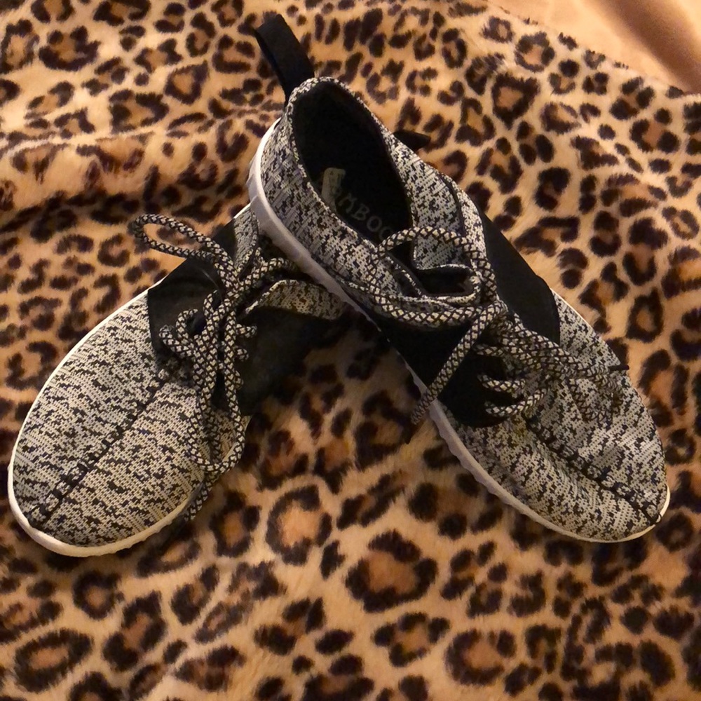 Fun Sneakers by Bamboo